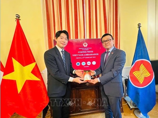 “Coffee with Vietnam Ambassador” initiative spreads Vietnam’s story